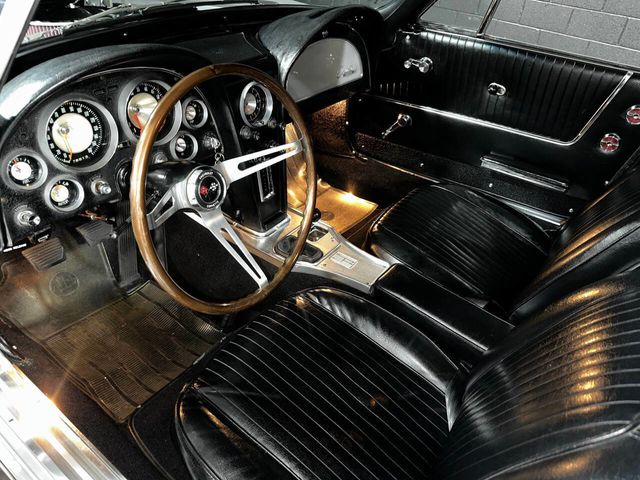 1963 Chevrolet Corvette STINGRAY SPLIT WINDOW - 22795184 - 2