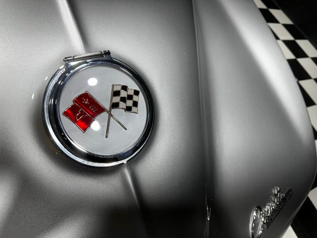 1963 Chevrolet Corvette STINGRAY SPLIT WINDOW - 22795184 - 31