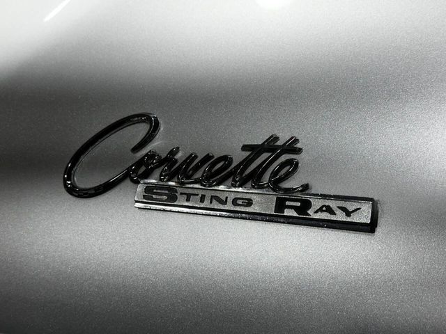 1963 Chevrolet Corvette STINGRAY SPLIT WINDOW - 22795184 - 33