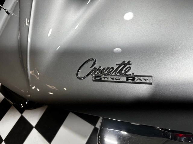 1963 Chevrolet Corvette STINGRAY SPLIT WINDOW - 22795184 - 34