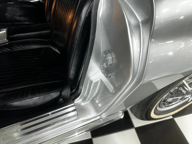 1963 Chevrolet Corvette STINGRAY SPLIT WINDOW - 22795184 - 49