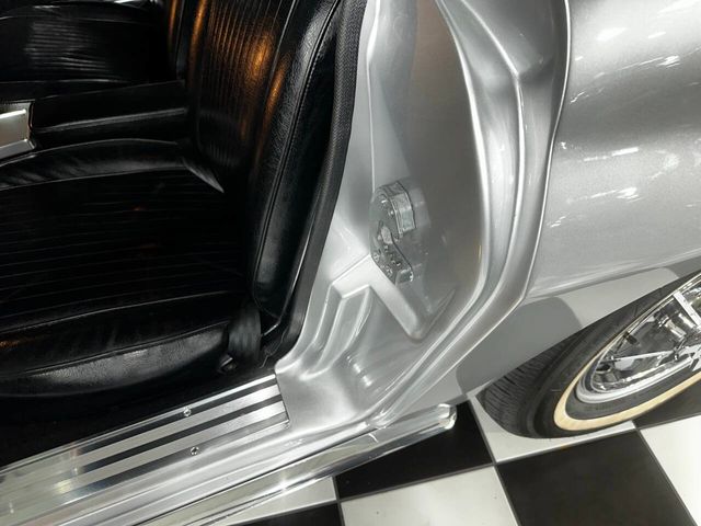 1963 Chevrolet Corvette STINGRAY SPLIT WINDOW - 22795184 - 51