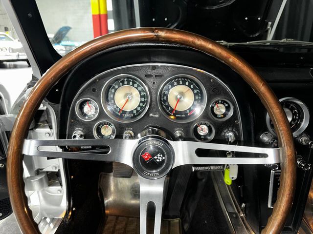 1963 Chevrolet Corvette STINGRAY SPLIT WINDOW - 22795184 - 78