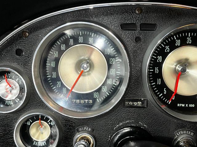 1963 Chevrolet Corvette STINGRAY SPLIT WINDOW - 22795184 - 82