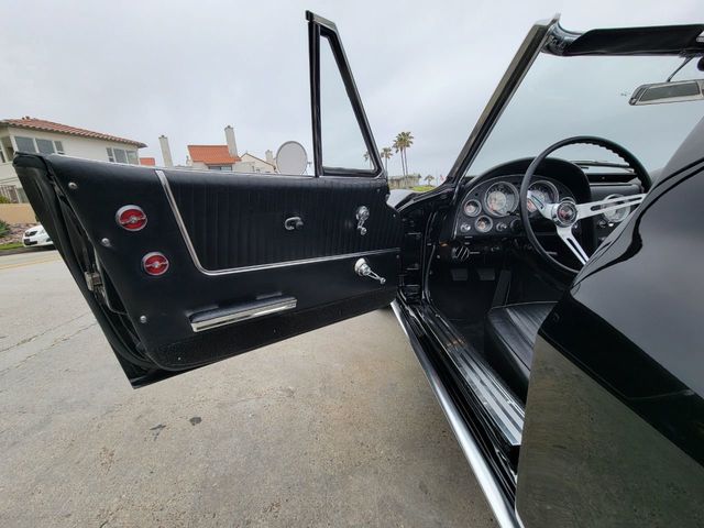 1963 Chevrolet Corvette Sting Ray SOLD - 21868103 - 12