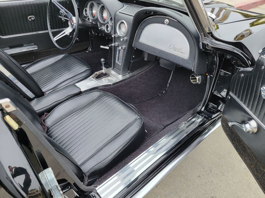 1963 Chevrolet Corvette Sting Ray SOLD - 21868103 - 24