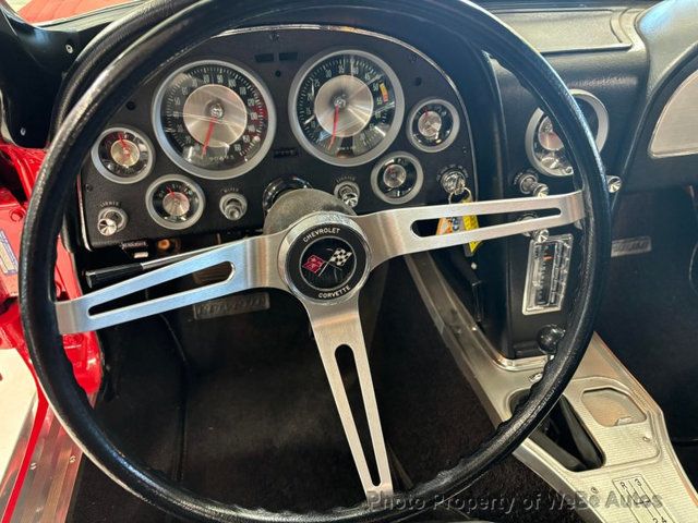1963 Chevrolet Corvette Stingray  - 22989592 - 24