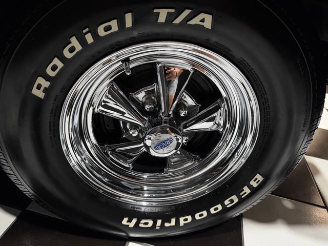 1963 Chevrolet Impala SS 409/340 HP - L-33 NUMBERS MATCHING - 4-Speed - 22965147 - 22