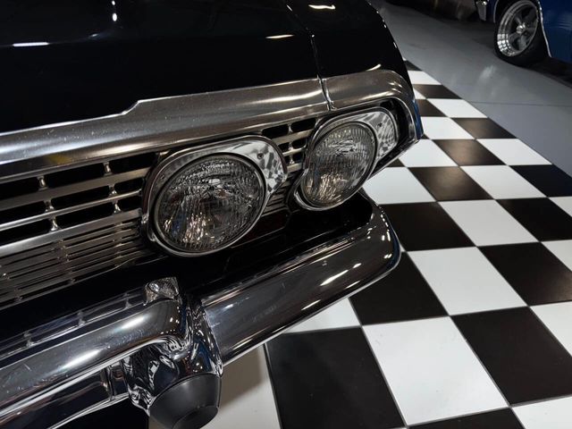 1963 Chevrolet Impala SS 409/340 HP - L-33 NUMBERS MATCHING - 4-Speed - 22965147 - 24