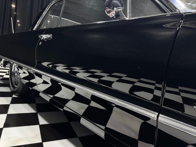 1963 Chevrolet Impala SS 409/340 HP - L-33 NUMBERS MATCHING - 4-Speed - 22965147 - 28