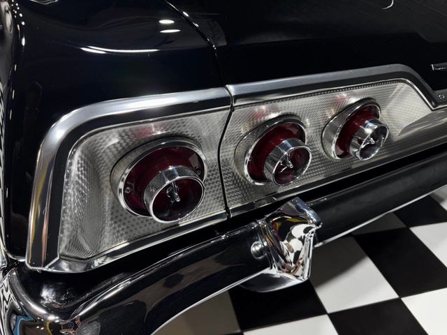 1963 Chevrolet Impala SS 409/340 HP - L-33 NUMBERS MATCHING - 4-Speed - 22965147 - 37