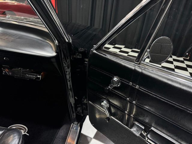 1963 Chevrolet Impala SS 409/340 HP - L-33 NUMBERS MATCHING - 4-Speed - 22965147 - 50