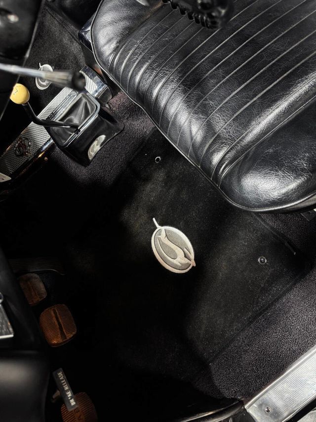 1963 Chevrolet Impala SS 409/340 HP V-8 L-33 MATCHING NUMBERS 4-Speed - 22965147 - 65