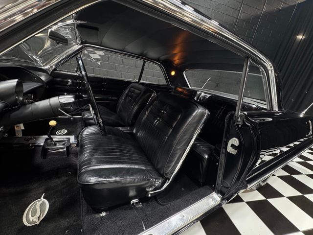 1963 Chevrolet Impala SS 409/340 HP V-8 L-33 MATCHING NUMBERS 4-Speed - 22965147 - 66