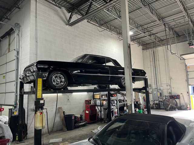 1963 Chevrolet Impala SS 409/340 HP V-8 MATCHING NUMBERS 4-Speed TRANS - 22871231 - 87