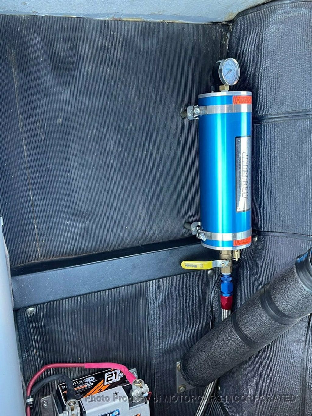 1963 Jaguar E-Type 1963 JAGUAR E-TYPE FHC RACE CAR IS TRACK READY - 21814376 - 32