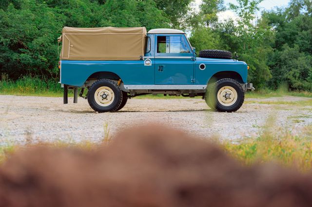 1963 Land Rover 109 Series IIA Fully Restored '63 Land Rover 109 Series IIA! - 22940965 - 23