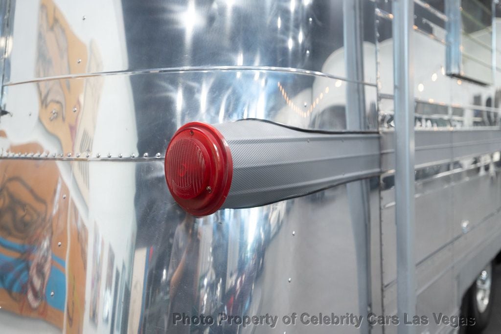 1963 Streamline Duke 2300 24 feet - 22867541 - 5