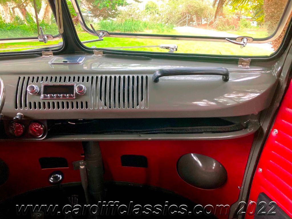 1963 Volkswagen Type 2 Panel Van  - 21504537 - 18