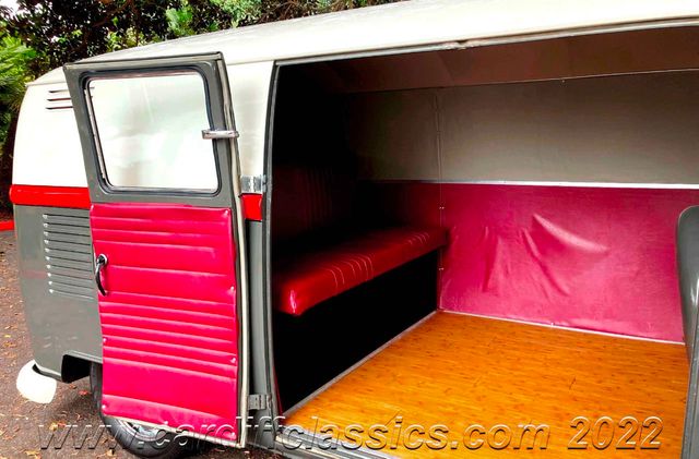 1963 Volkswagen Type 2 Panel Van  - 21504537 - 36