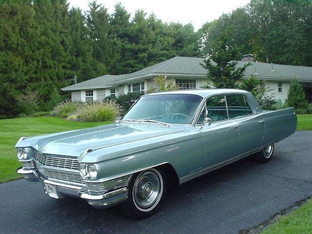 1964 CADILLAC FLEETWOOD 19,292 MILES 4DR - 72200 - 0