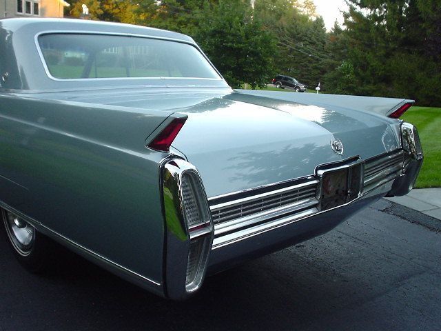 1964 CADILLAC FLEETWOOD 19,292 MILES 4DR - 72200 - 12