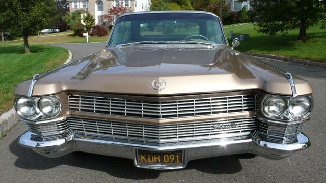 1964 Cadillac FLEETWOOD 4 DR - 9516734 - 1