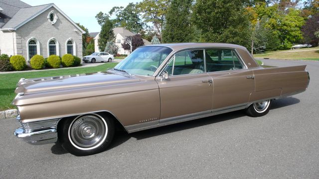 1964 Cadillac FLEETWOOD 4 DR - 9516734 - 4