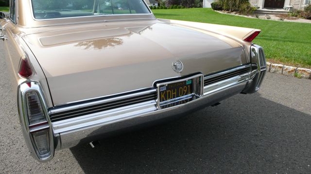 1964 Cadillac FLEETWOOD 4 DR - 9516734 - 59