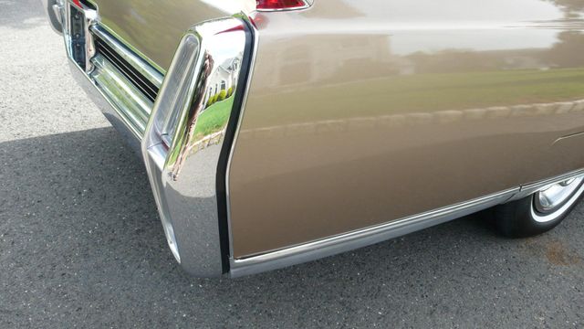 1964 Cadillac FLEETWOOD 4 DR - 9516734 - 66