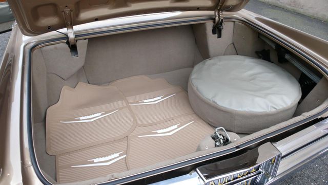 1964 Cadillac FLEETWOOD 4 DR - 9516734 - 80