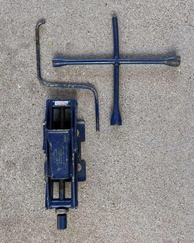 1964 Chevrolet Corvette StingRay Coupe MATCHING NUMBERS, NICEST EXAMPLE! - 21437744 - 63