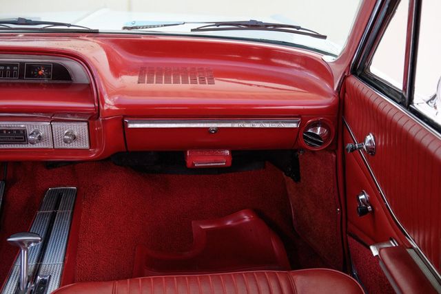 1964 Chevrolet Impala SS 327 V8 Automatic - 22421814 - 54