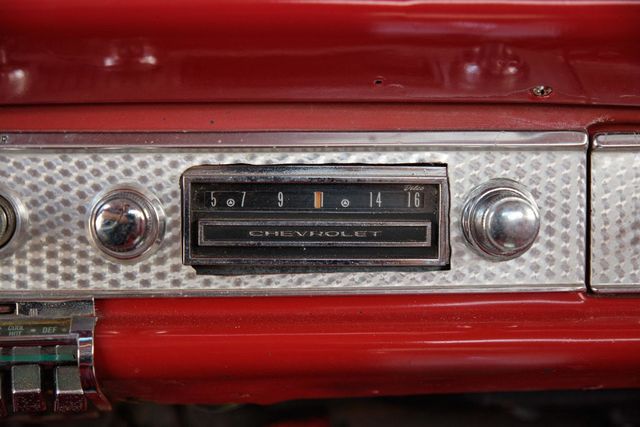 1964 Chevrolet Impala SS 327 V8 Automatic - 22421814 - 65