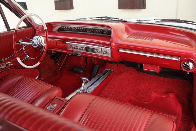 1964 Chevrolet Impala SS 327 V8 Automatic - 22421814 - 92
