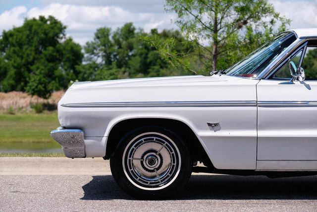 1964 Chevrolet Impala SS 327 V8 Automatic - 22421814 - 94