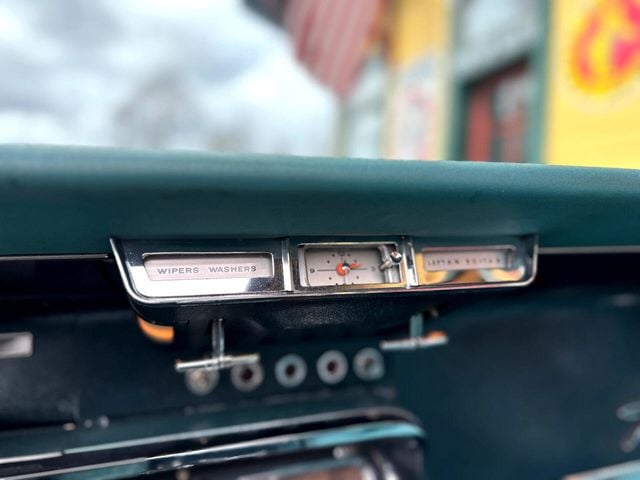 1964 Ford Thunderbird  - 22330584 - 32