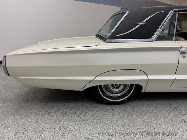 1964 Ford Thunderbird  - 22933770 - 16