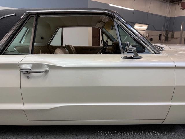 1964 Ford Thunderbird  - 22933770 - 17