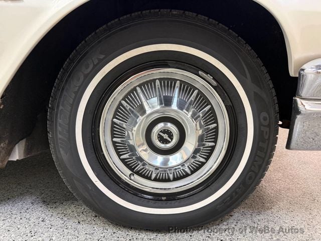 1964 Ford Thunderbird  - 22933770 - 19