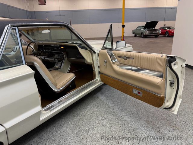 1964 Ford Thunderbird  - 22933770 - 26