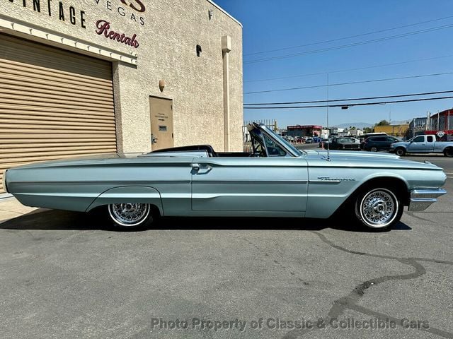 1964 Ford Thunderbird Convertible - 23042753 - 3