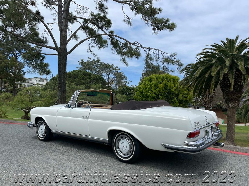 1964 Mercedes-Benz 220SE Cabriolet  - 21942460 - 10