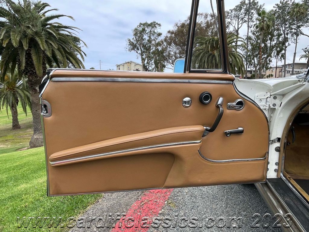 1964 Mercedes-Benz 220SE Cabriolet  - 21942460 - 21