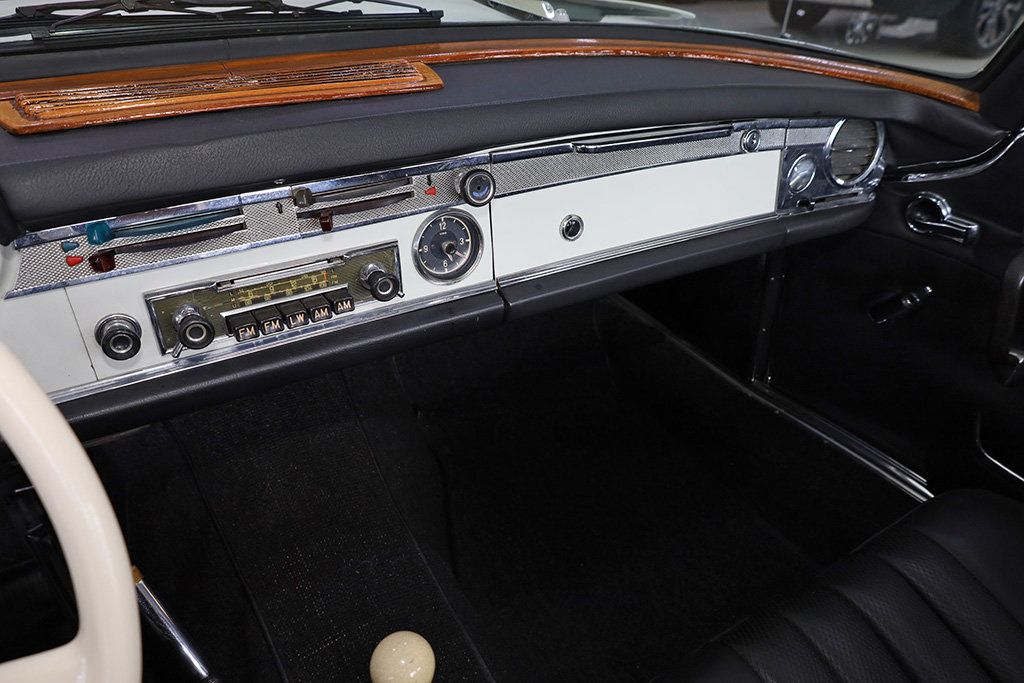 1964 Mercedes-Benz 230SL  - 21636266 - 18