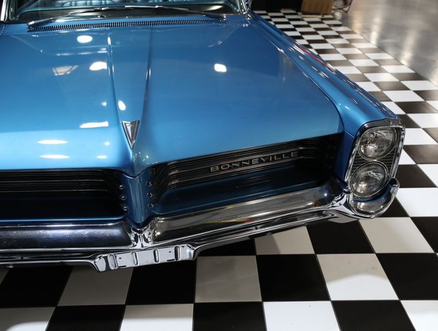 1964 Pontiac Bonneville Convertible - 23056697 - 10