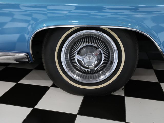 1964 Pontiac Bonneville Convertible - 23056697 - 32