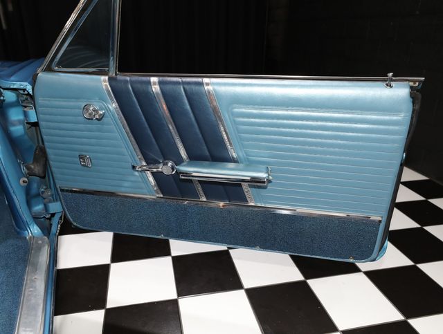 1964 Pontiac Bonneville Convertible - 23056697 - 38