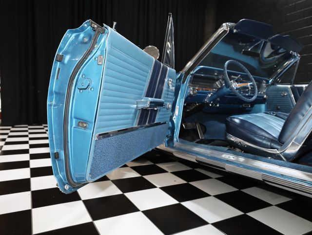 1964 Pontiac Bonneville Convertible - 23056697 - 49