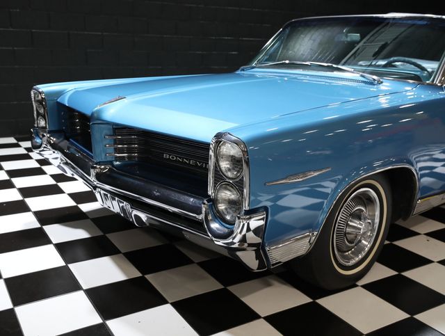 1964 Pontiac Bonneville Convertible - 23056697 - 6